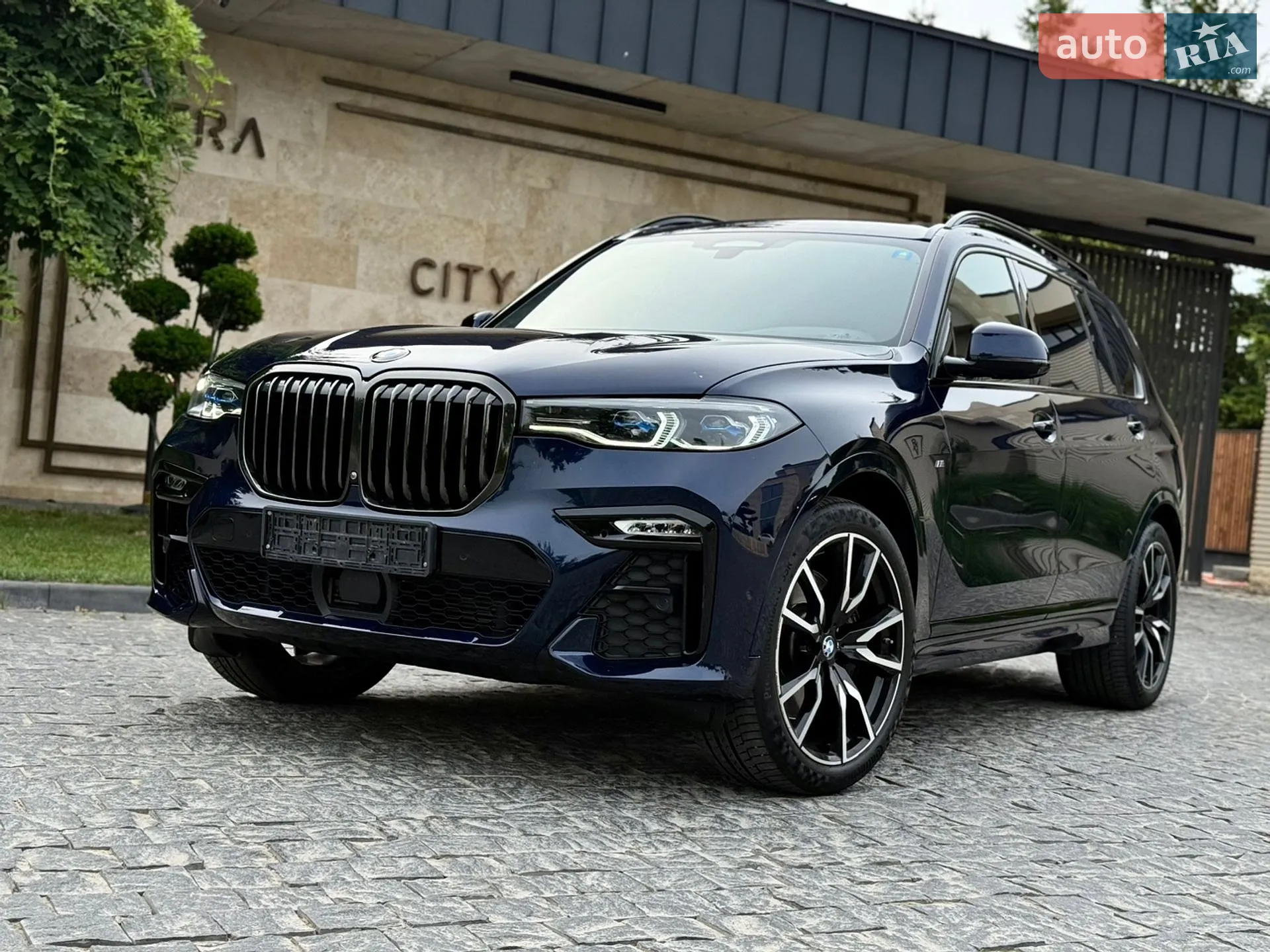 2022 BMW X7 - мініатюра 4