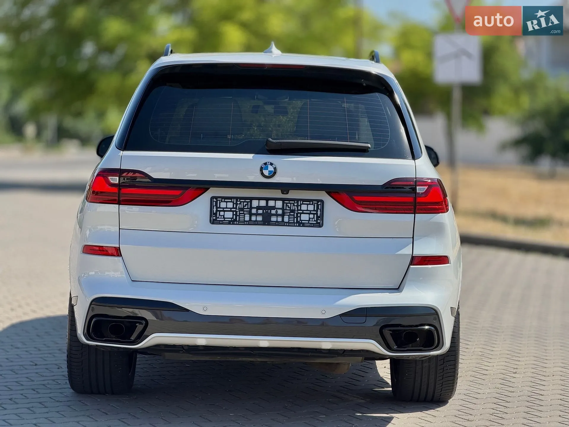 2022 BMW X7 - мініатюра 16