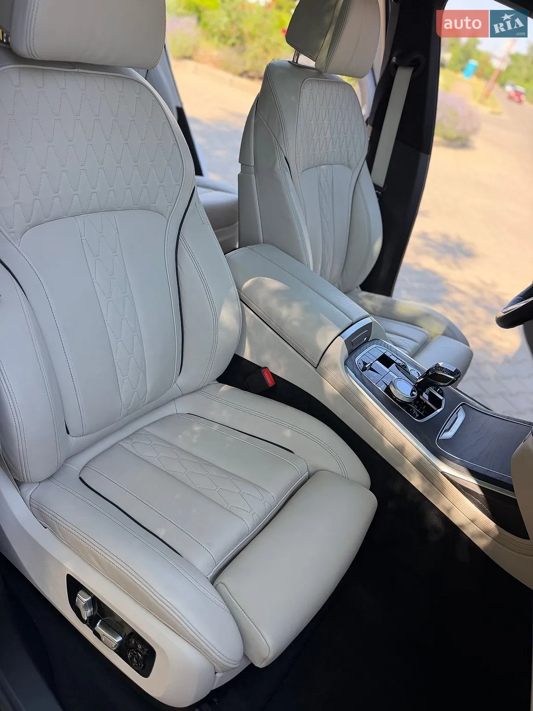2022 BMW X7 - мініатюра 26