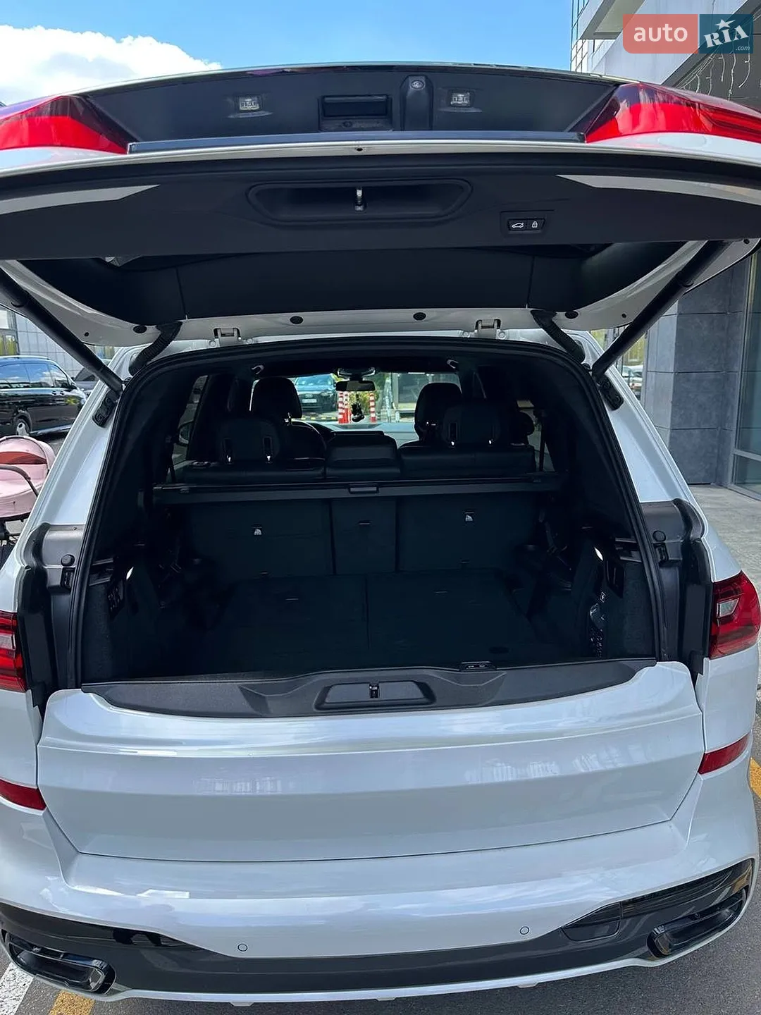 2021 BMW X7 - мініатюра 9