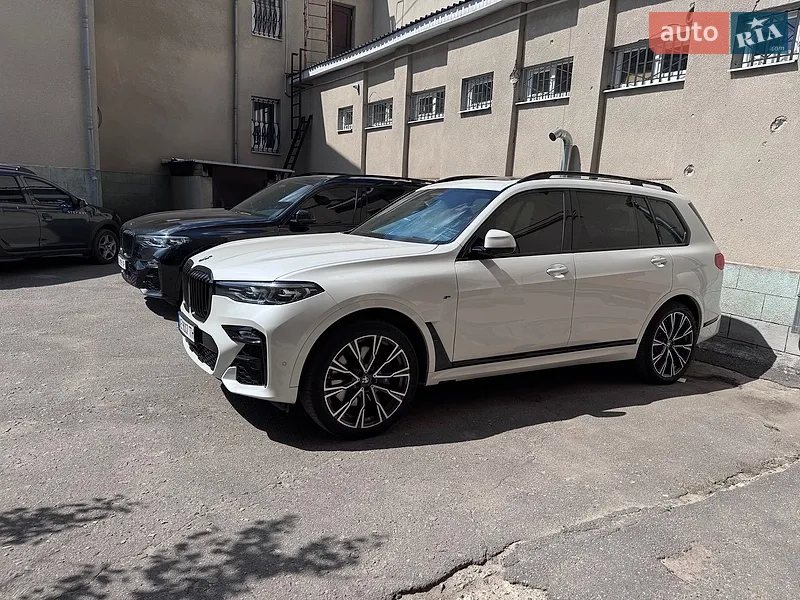 BMW X7