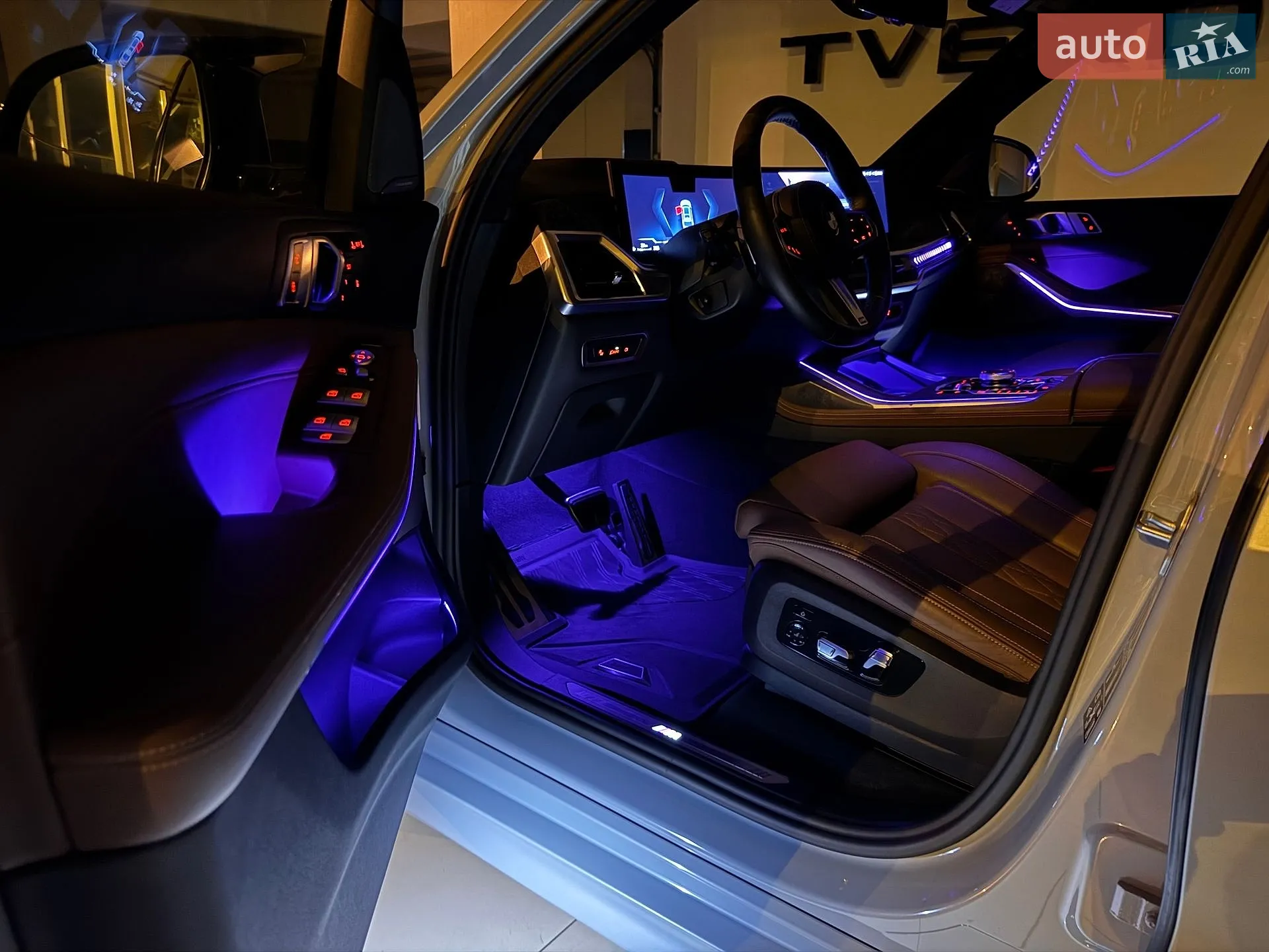 2023 BMW X7 - мініатюра 8