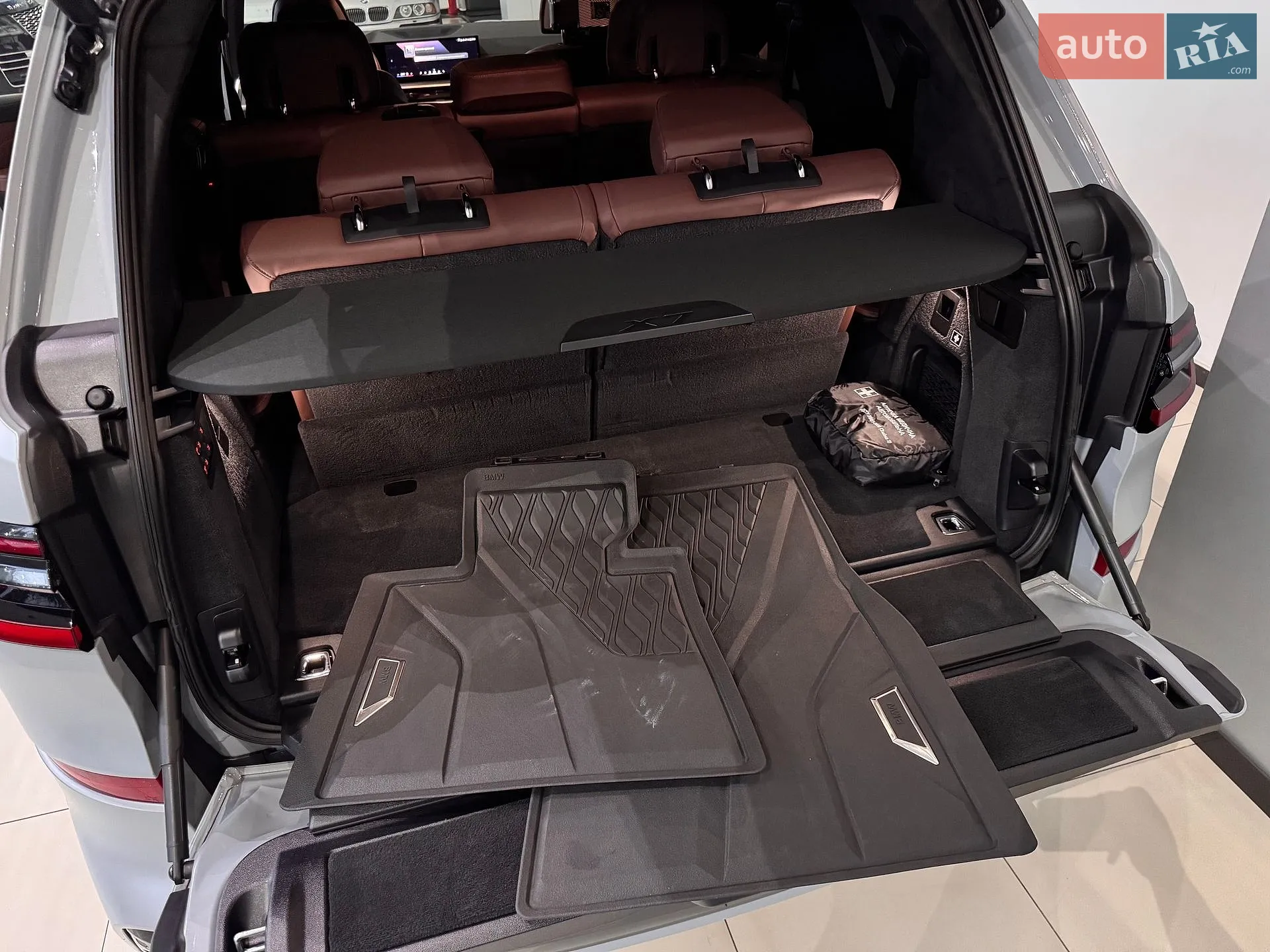 2023 BMW X7 - мініатюра 43