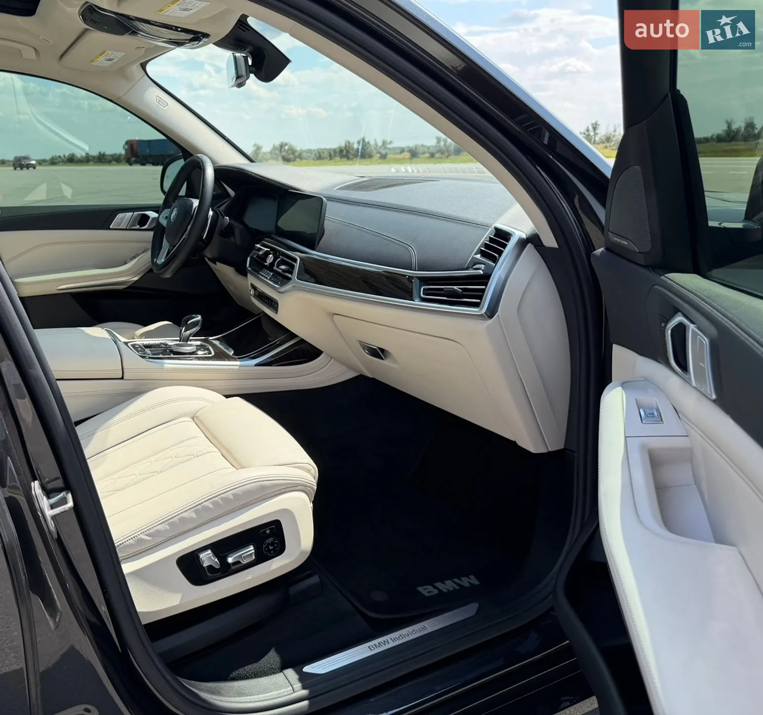 2020 BMW X7 - мініатюра 18