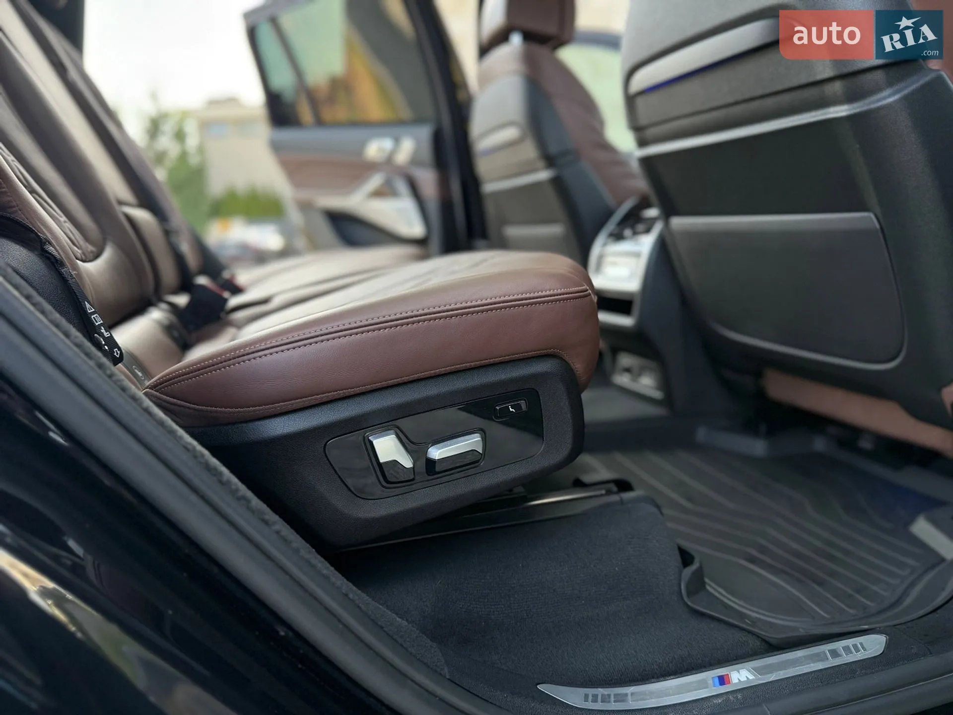 2020 BMW X7 - мініатюра 73