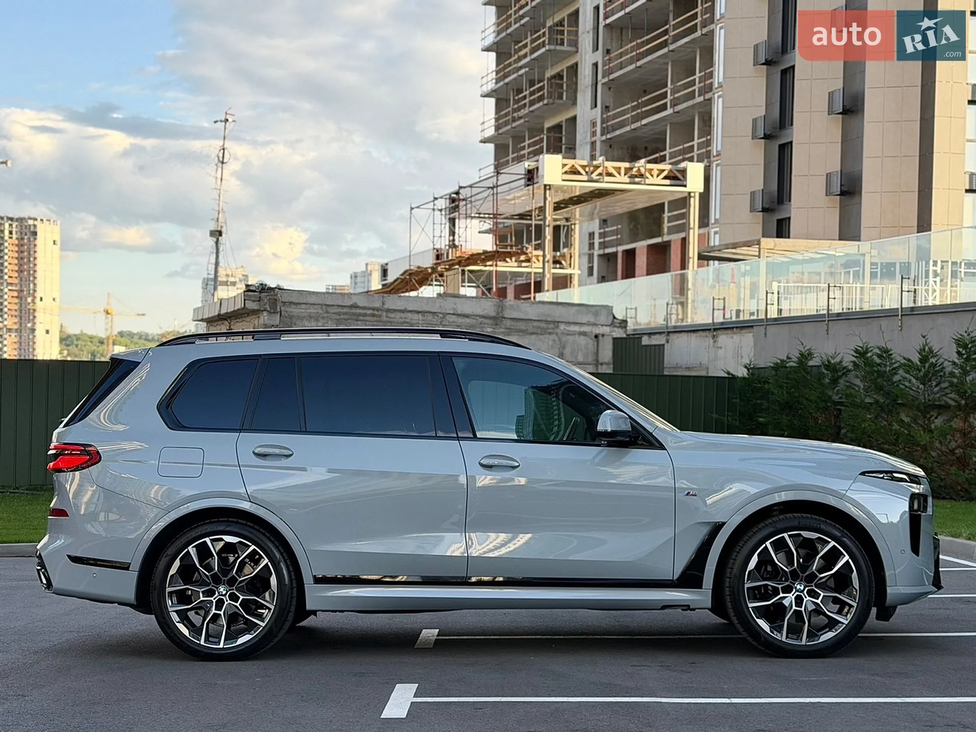 2025 BMW X7 - мініатюра 23