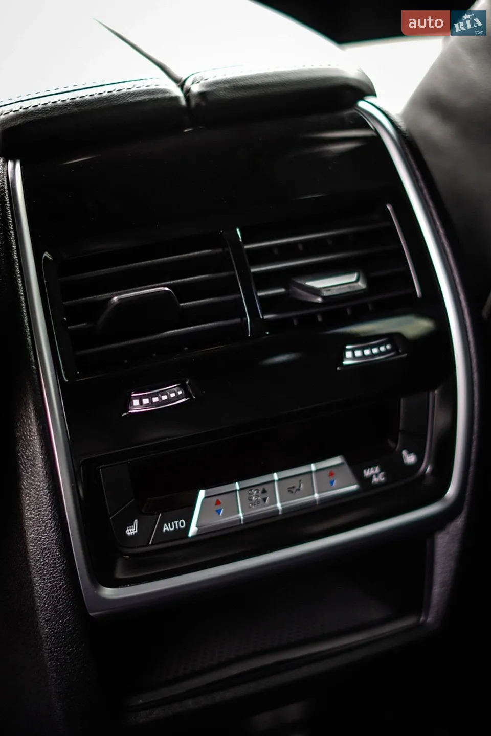 2023 BMW X7 - мініатюра 9