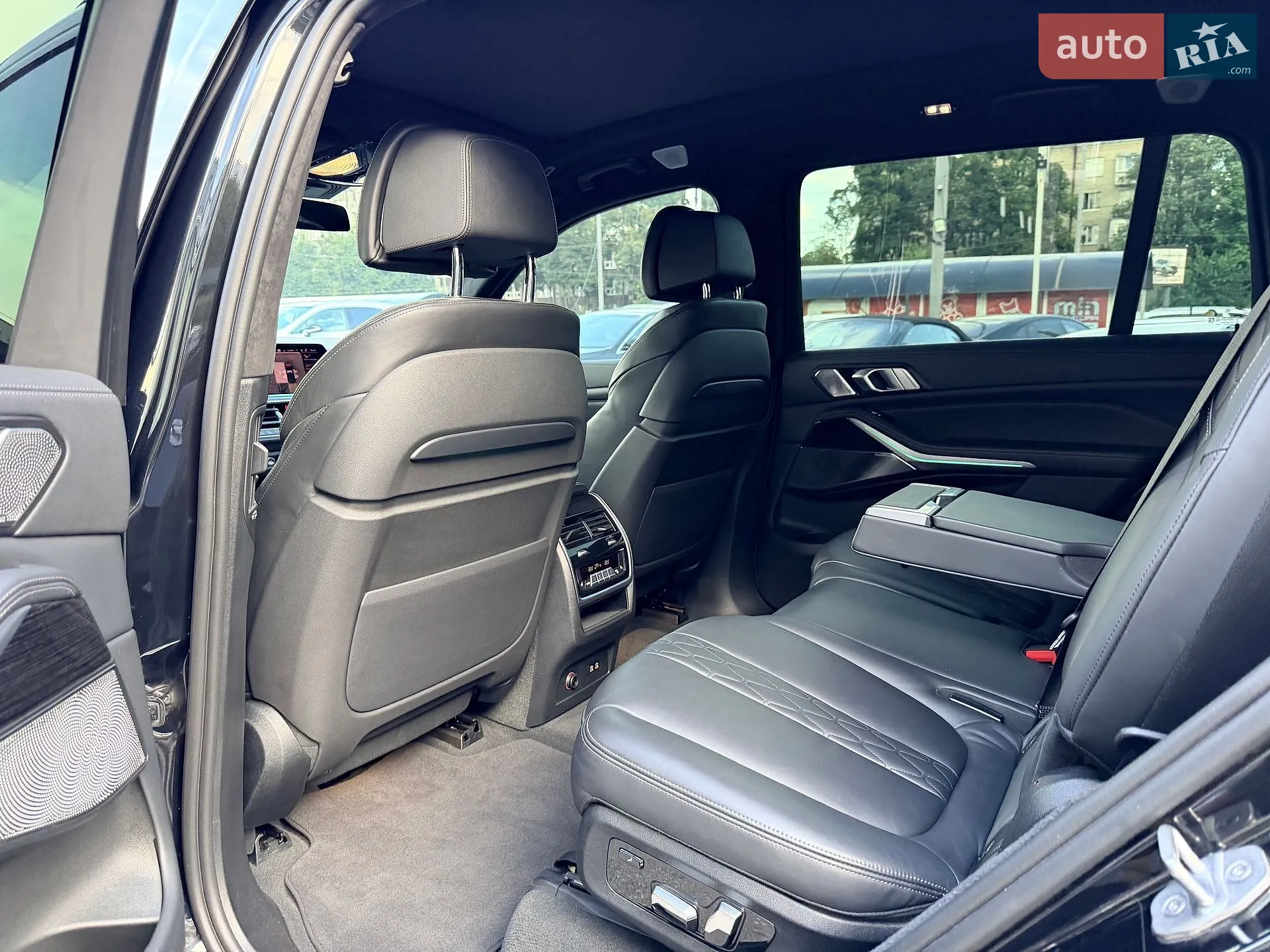 2020 BMW X7 - мініатюра 22