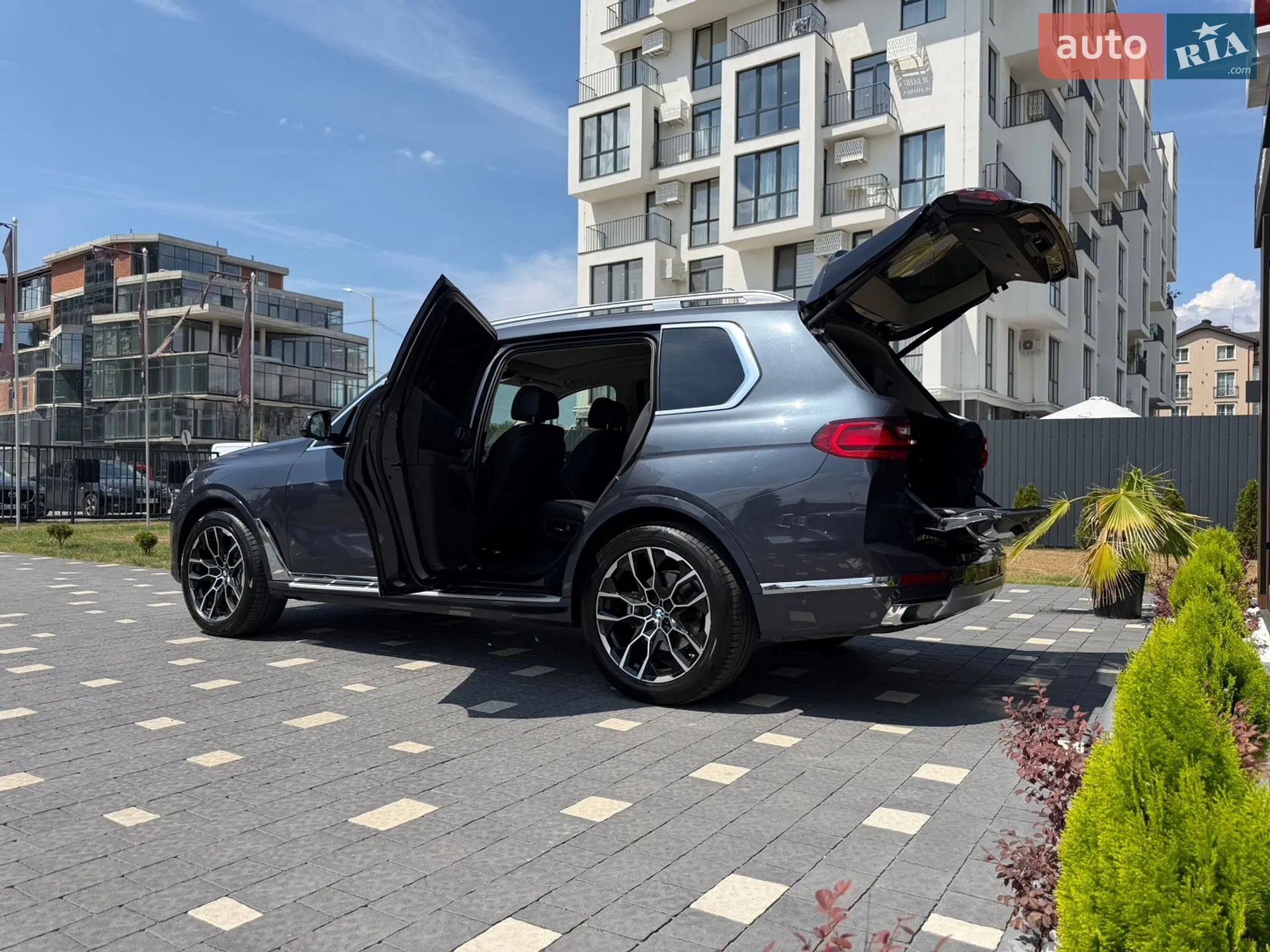 2020 BMW X7 - мініатюра 68