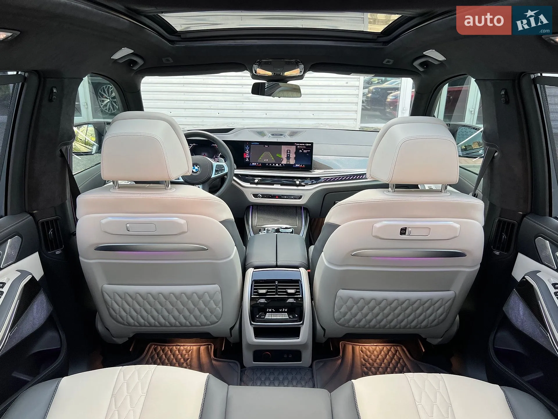 2025 BMW X7 - мініатюра 29