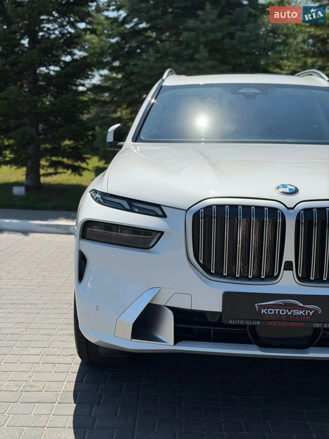 2025 BMW X7 - мініатюра 10