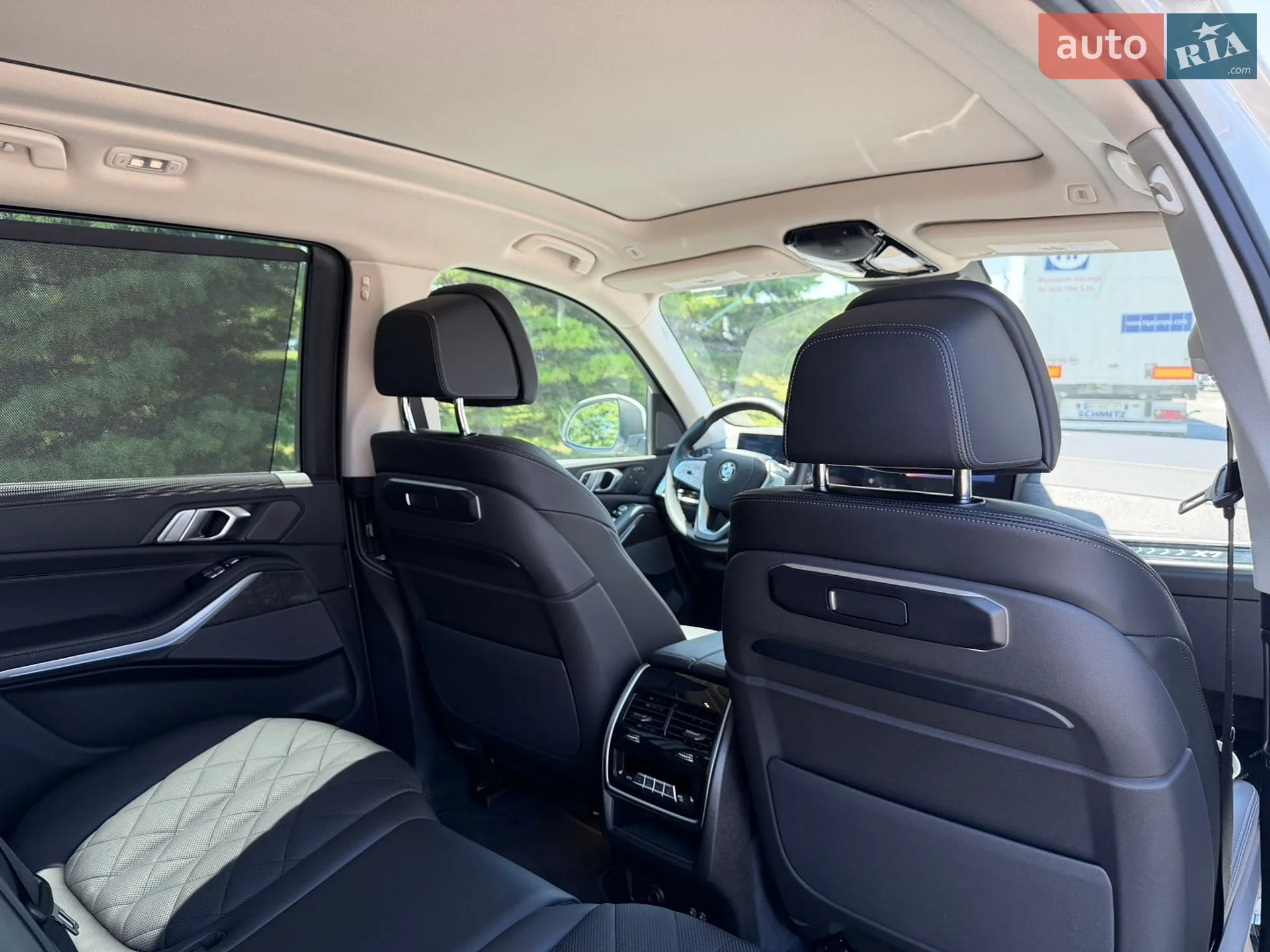 2025 BMW X7 - мініатюра 16