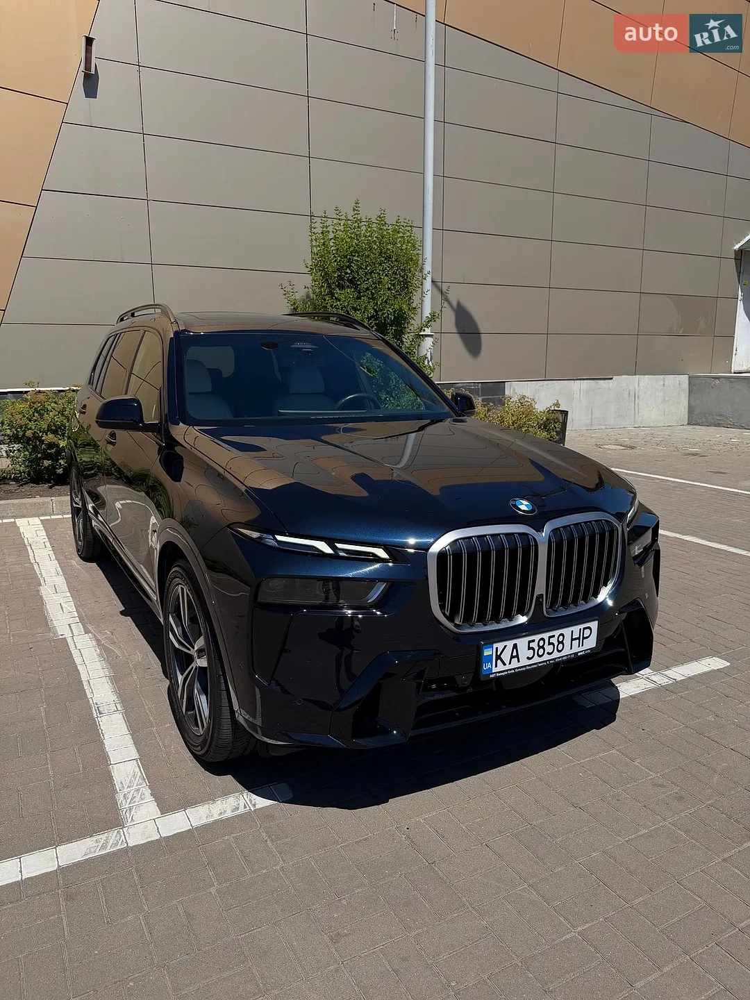 2023 BMW X7 - мініатюра 2