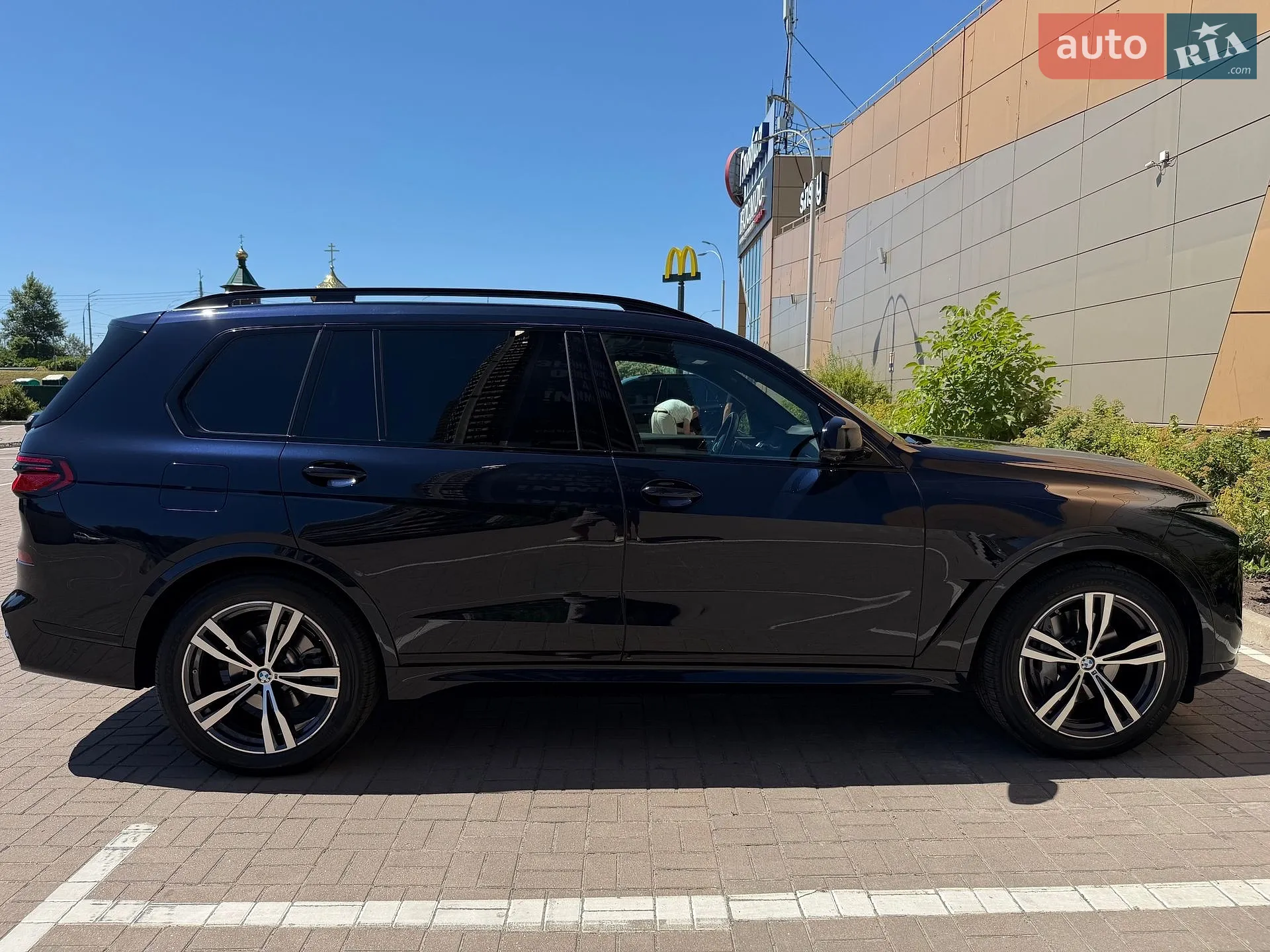 2023 BMW X7 - мініатюра 13