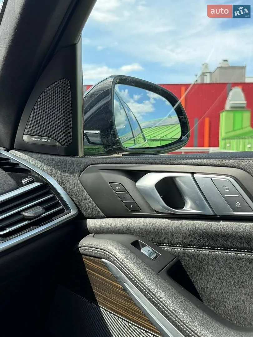 2020 BMW X7 - мініатюра 16