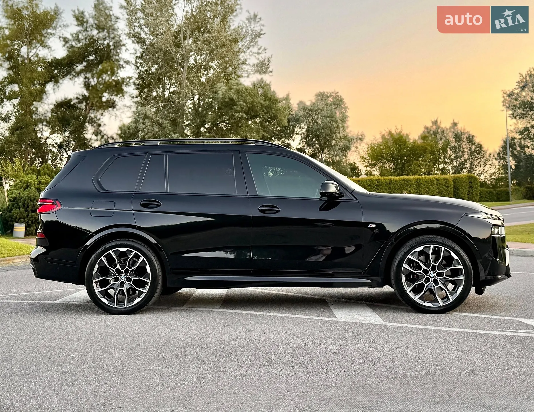 2023 BMW X7 - мініатюра 21