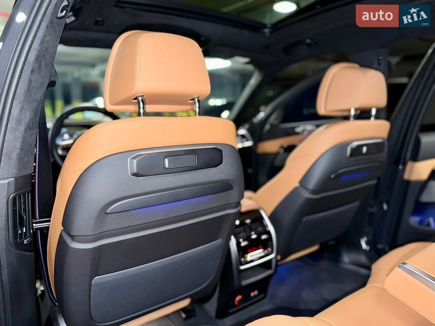 2025 BMW X7 - мініатюра 33