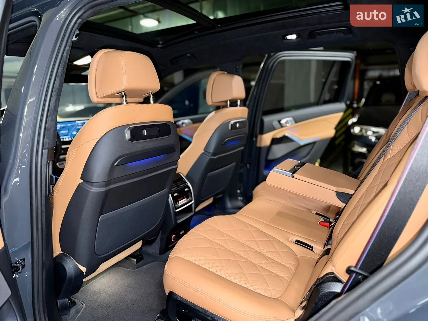 2025 BMW X7 - мініатюра 32
