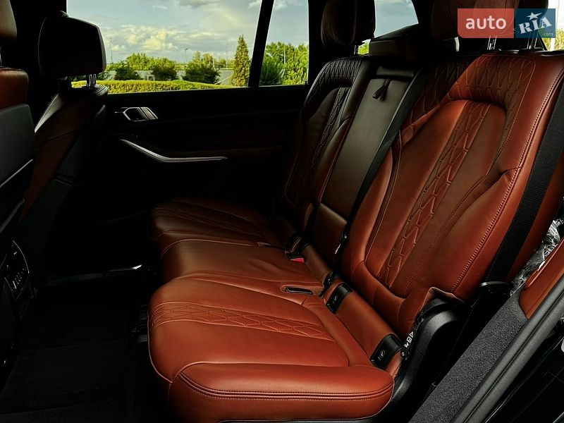 Внедорожник / Кроссовер BMW X7 2019 в Киеве