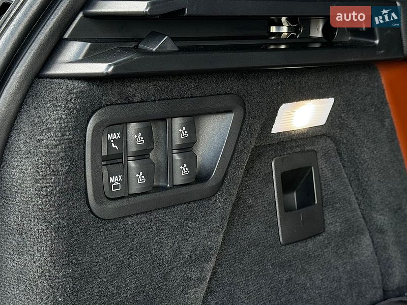 Внедорожник / Кроссовер BMW X7 2019 в Киеве