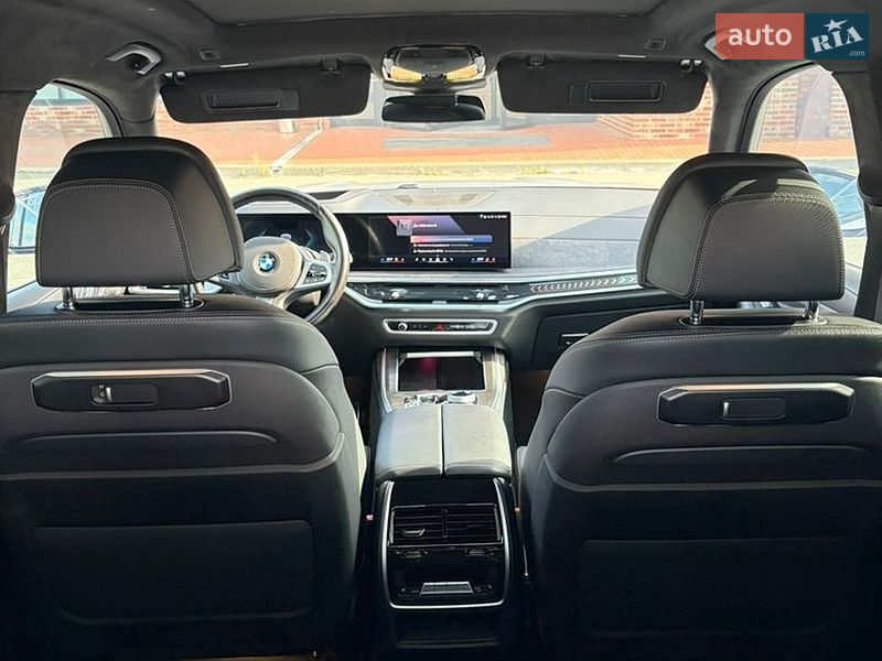 Внедорожник / Кроссовер BMW X7 2023 в Киеве