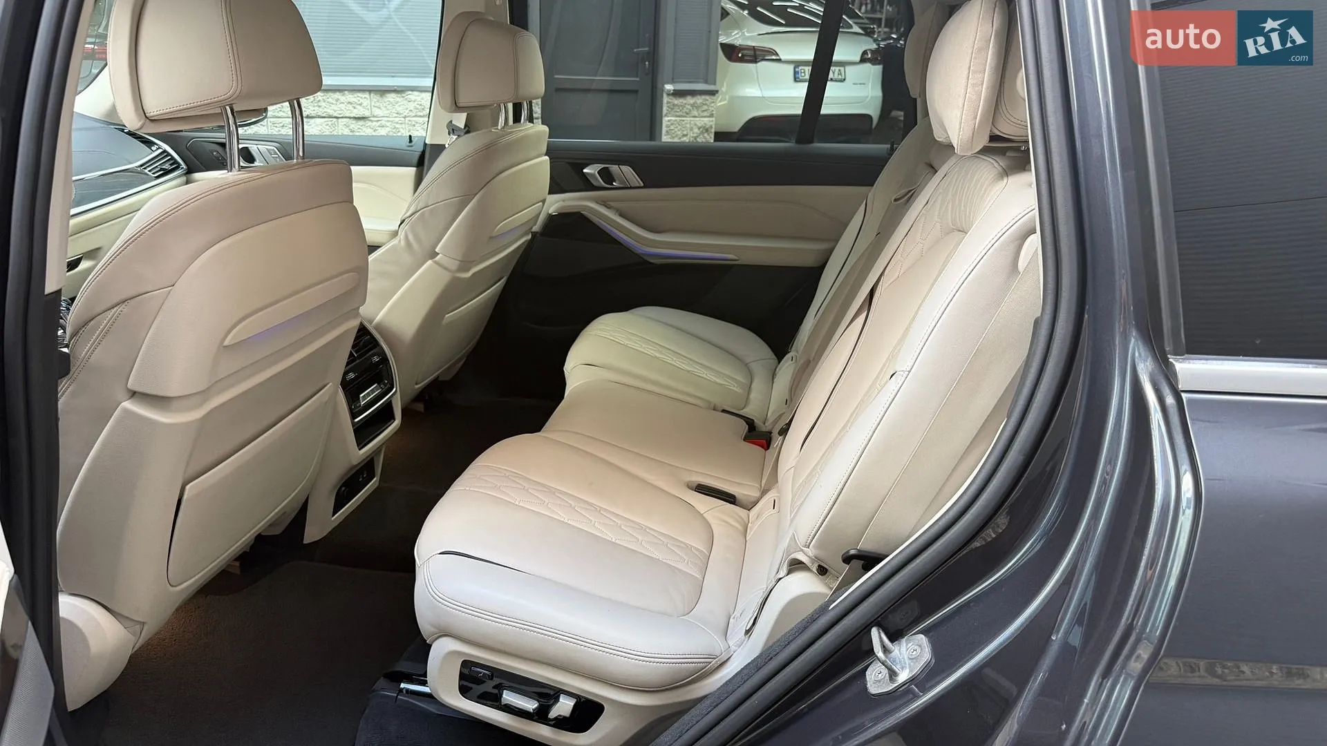 2020 BMW X7 - мініатюра 10