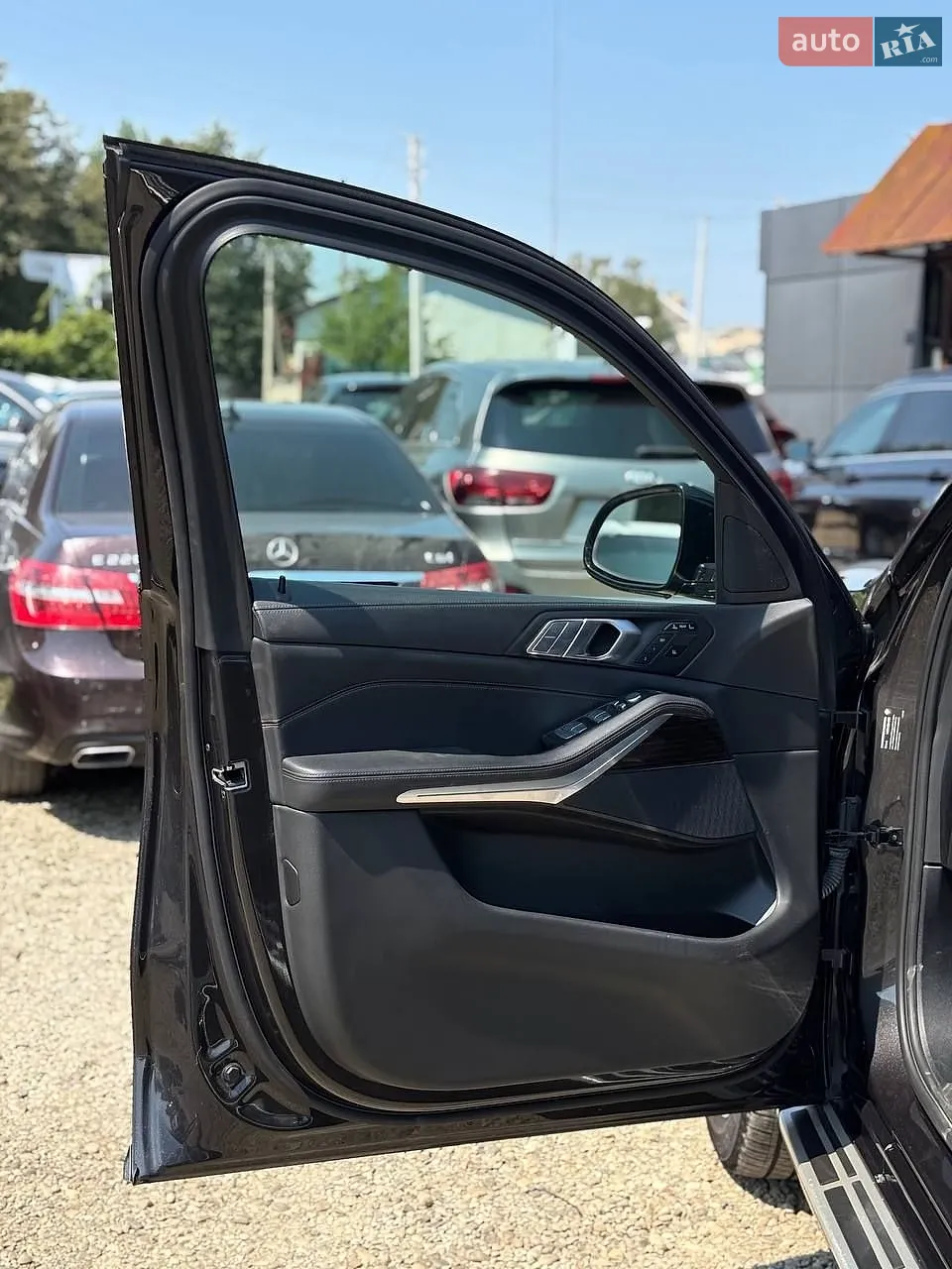 2021 BMW X7 - мініатюра 39