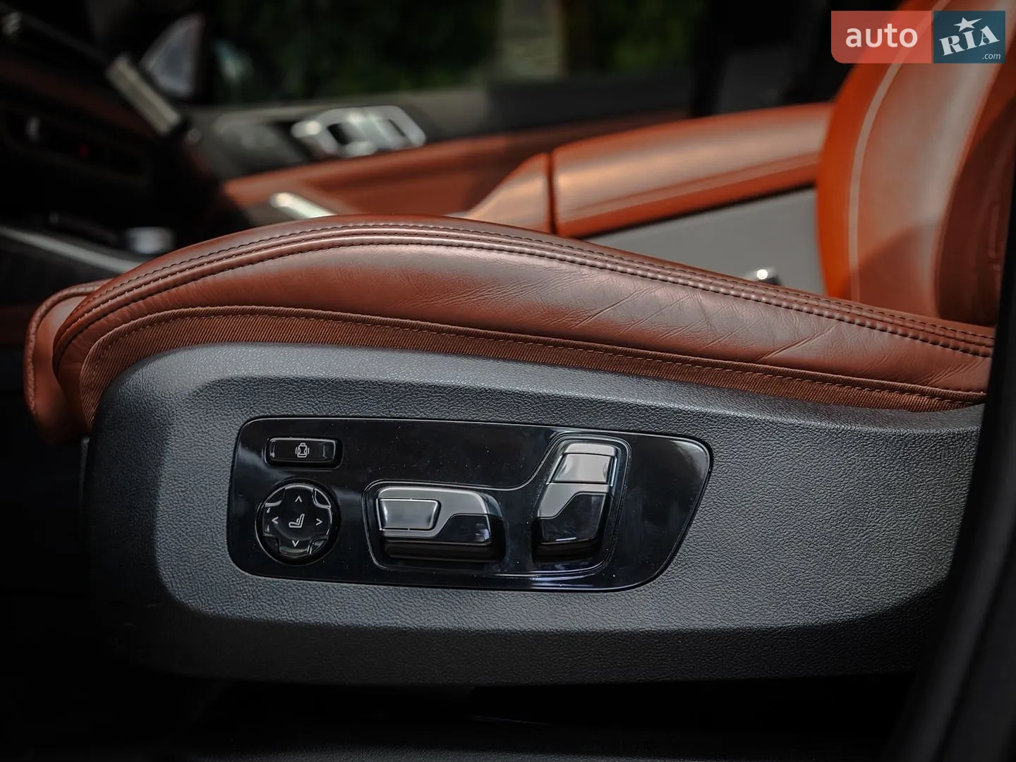 2023 BMW X7 - мініатюра 21