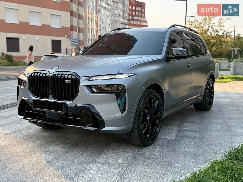 BMW X7 2025