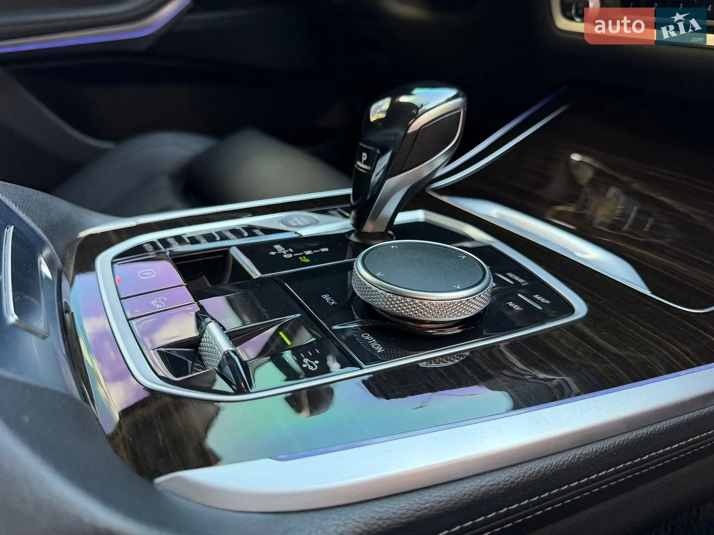 2020 BMW X7 - мініатюра 31