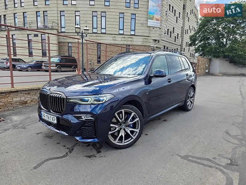 BMW X7