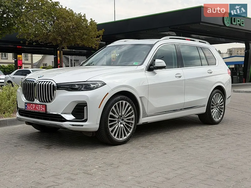BMW X7 2021