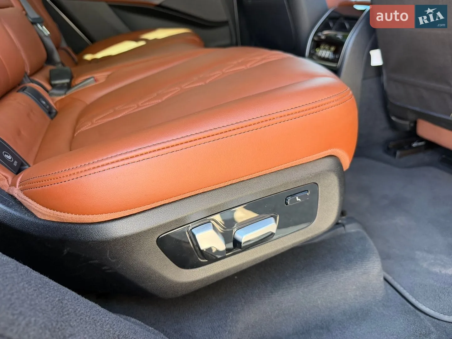 2022 BMW X7 - мініатюра 52
