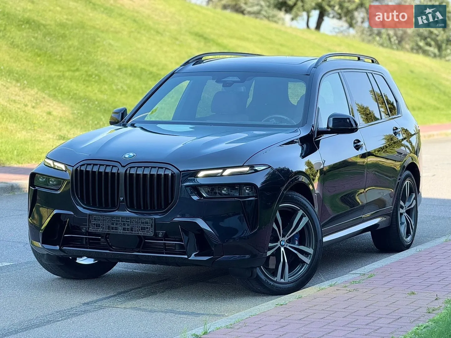 2023 BMW X7 - фото 1