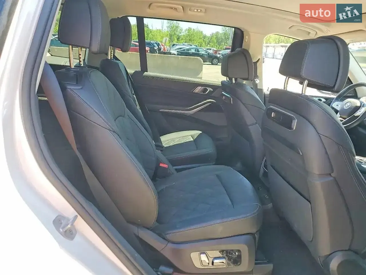 2025 BMW X7 - мініатюра 10