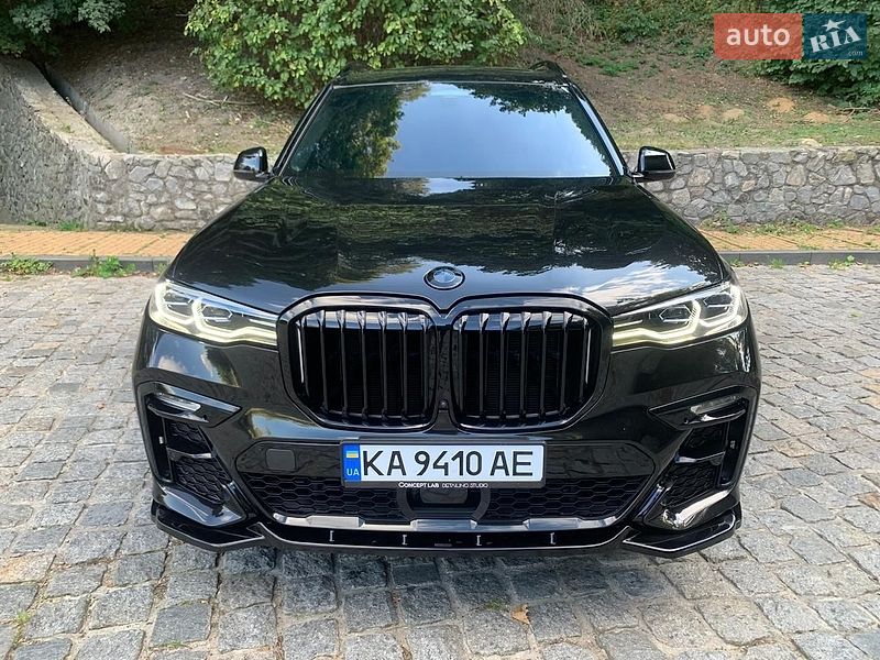 Внедорожник / Кроссовер BMW X7 2021 в Киеве