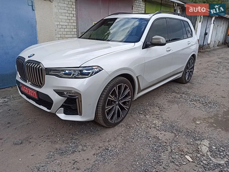 BMW X7