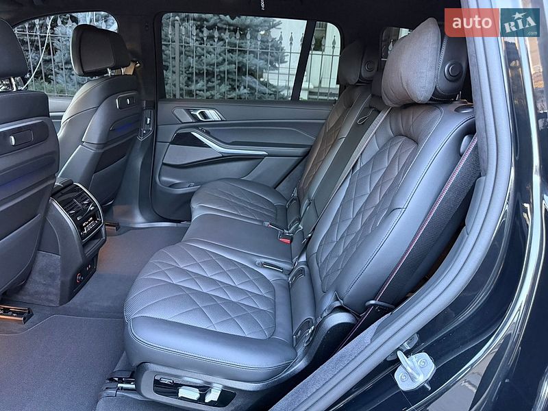 Позашляховик / Кросовер BMW X7 2025 в Києві
