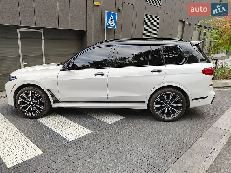 BMW X7 2021