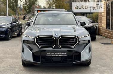 Позашляховик / Кросовер BMW XM 2023 в 