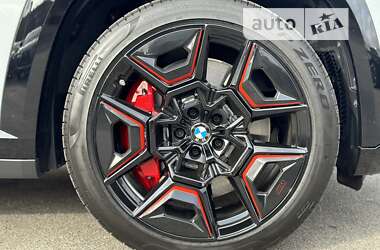 Позашляховик / Кросовер BMW XM 2023 в 