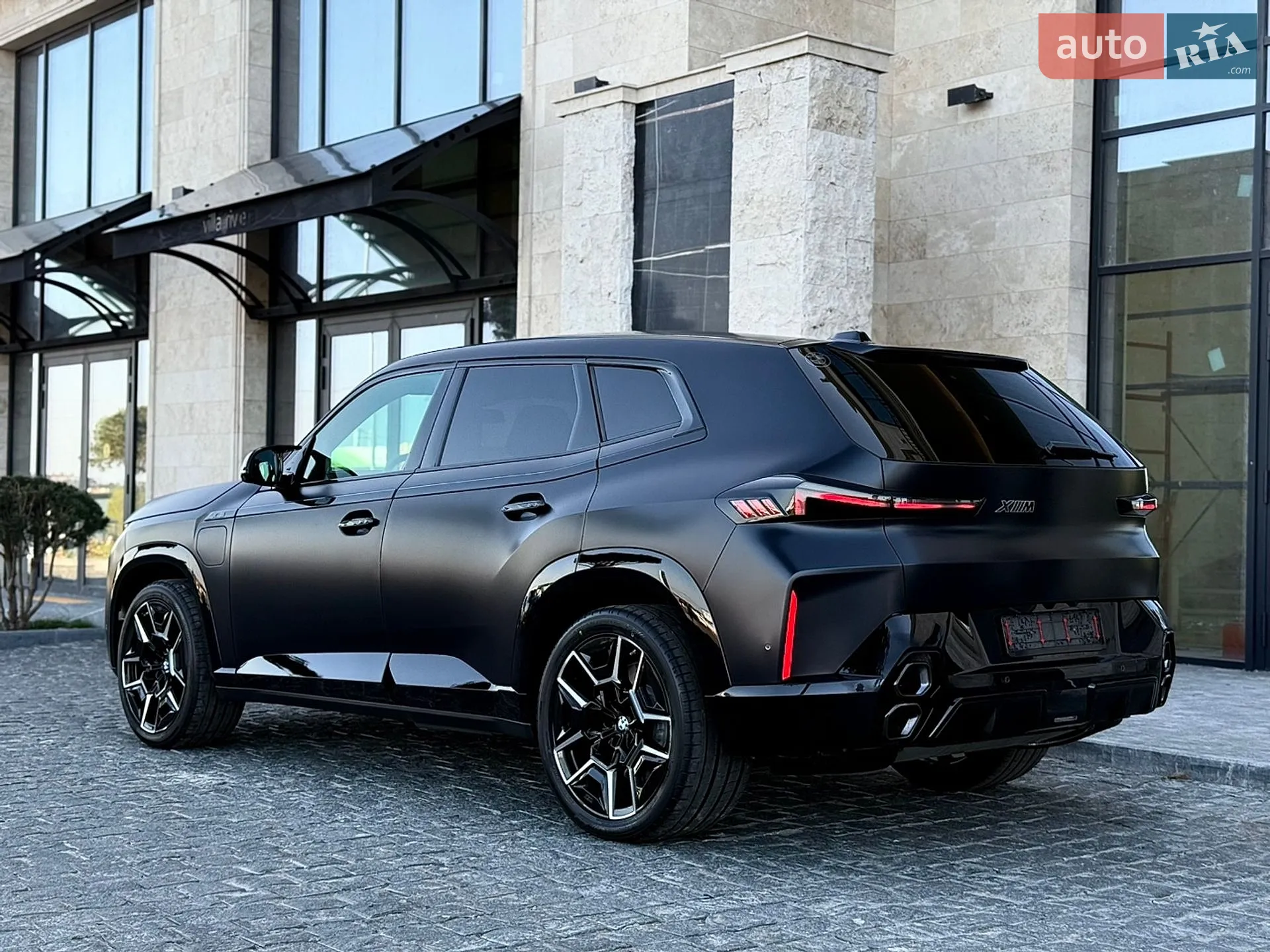 2025 BMW XM - мініатюра 13