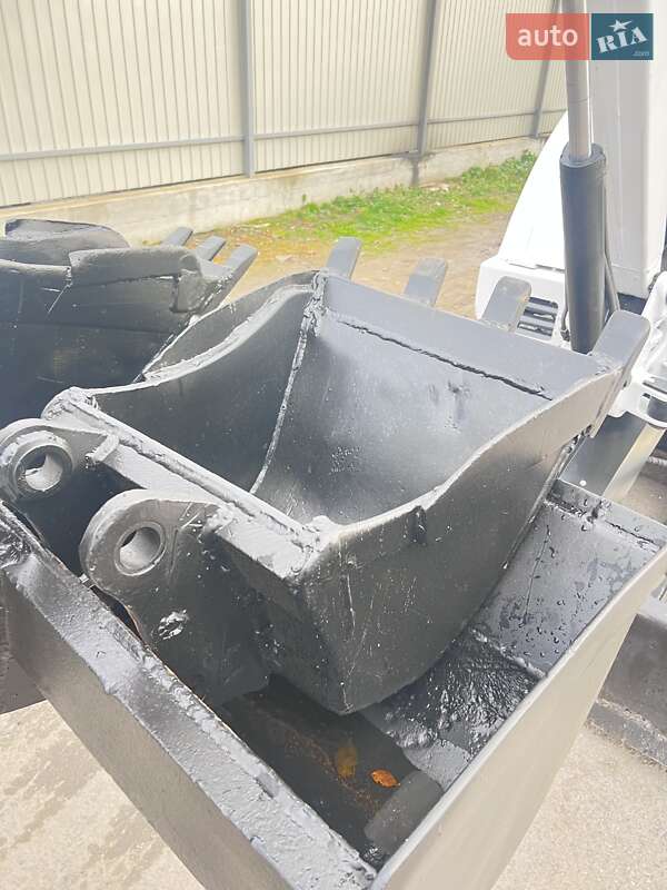 Міні-екскаватор Bobcat 325 2003 в Бориславі