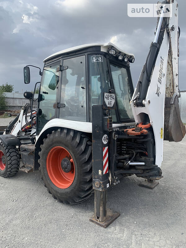 Экскаватор погрузчик Bobcat 730 2017 в Днепре