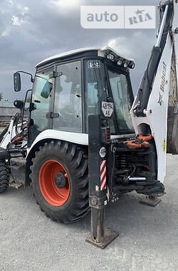 Экскаватор погрузчик Bobcat 730 2017 в 