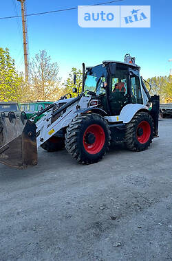 Экскаватор погрузчик Bobcat B 2021 в 