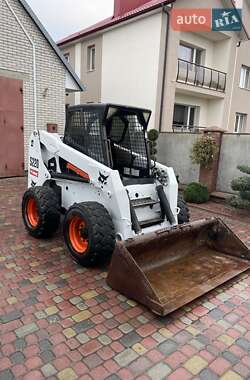 Фронтальный погрузчик Bobcat S220 2007 в 
