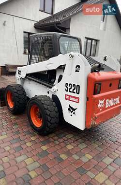 Фронтальный погрузчик Bobcat S220 2007 в 