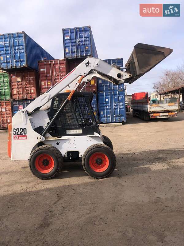 Минипогрузчик Bobcat S220 2007 в 