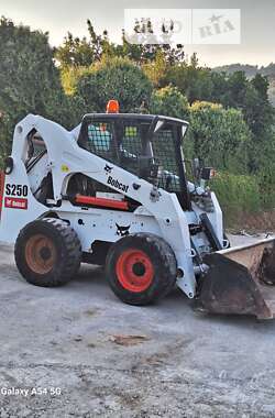 Минипогрузчик Bobcat S250 2005 в 